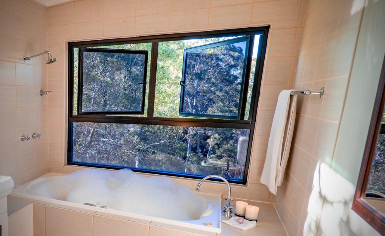 Whispering Valley Cottage Retreat Maleny Exteriör bild