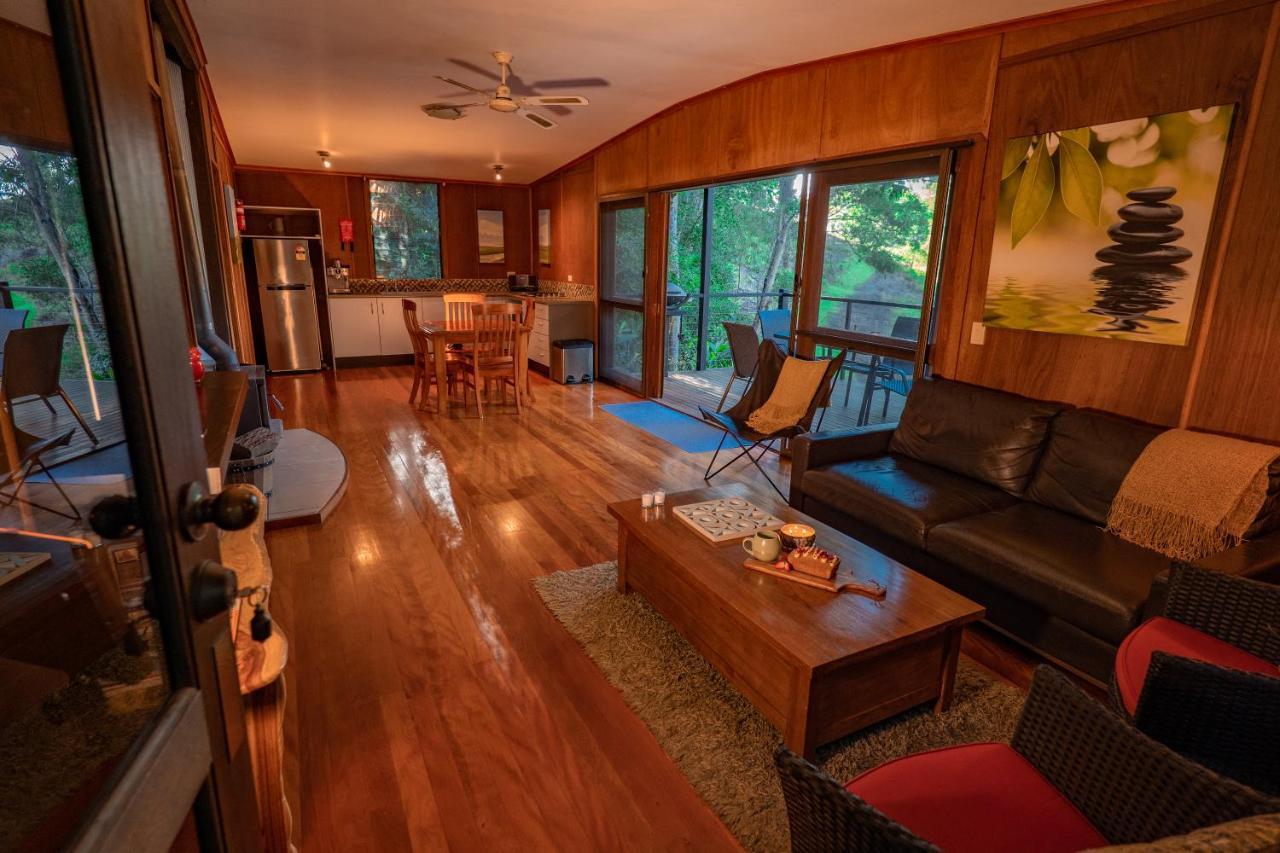 Whispering Valley Cottage Retreat Maleny Exteriör bild
