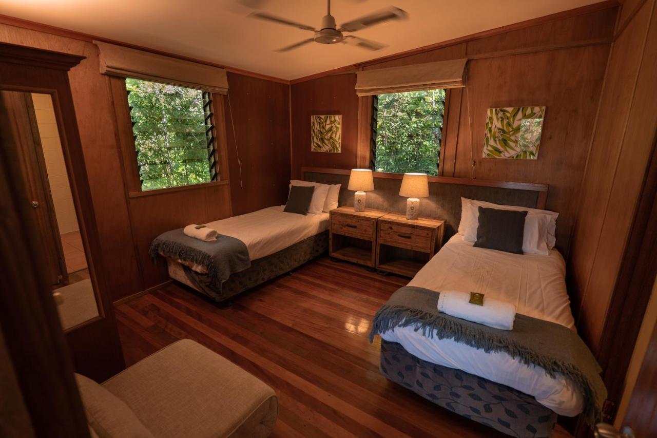 Whispering Valley Cottage Retreat Maleny Exteriör bild