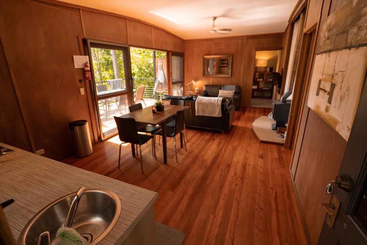Whispering Valley Cottage Retreat Maleny Exteriör bild