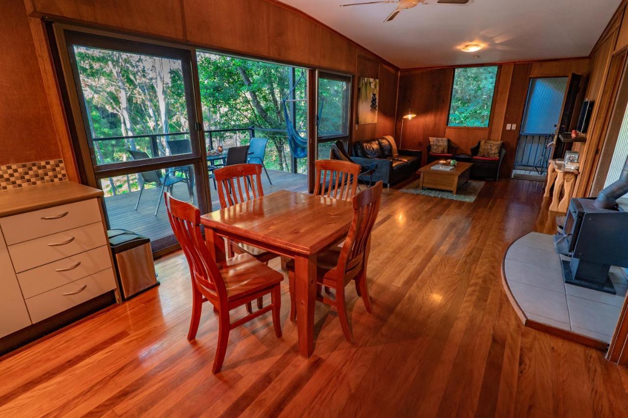 Whispering Valley Cottage Retreat Maleny Exteriör bild